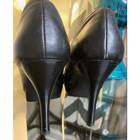 Michael Kors Black Peep Toe Platform Stiletto Heels. - Picture 5 of 7